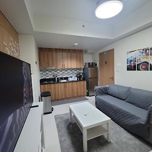 A&R Condo By The Bay